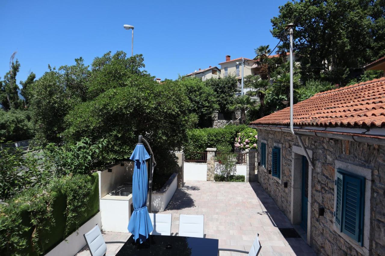 Guesthouse Toticevi Rijeka Exteriör bild