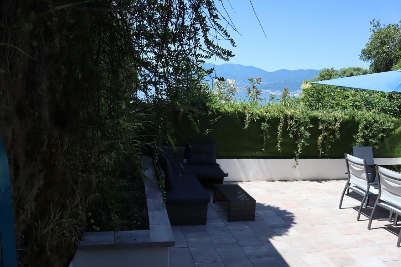 Guesthouse Toticevi Rijeka Exteriör bild