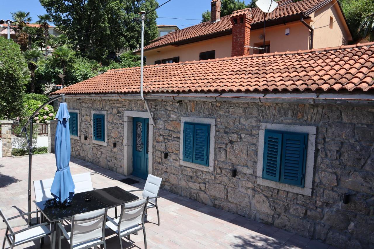 Guesthouse Toticevi Rijeka Exteriör bild
